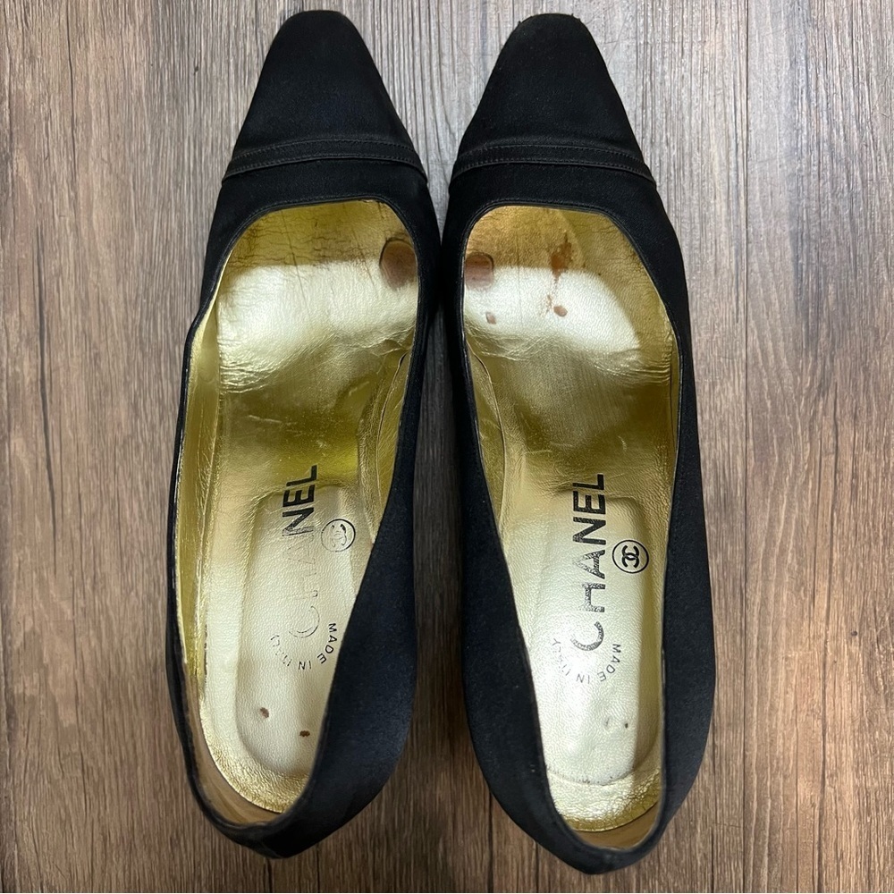 CHANEL Vintage Cap Toe Pumps Block Heels Black Suede Slip On Shoes Size 8.5 - Picture 11 of 15